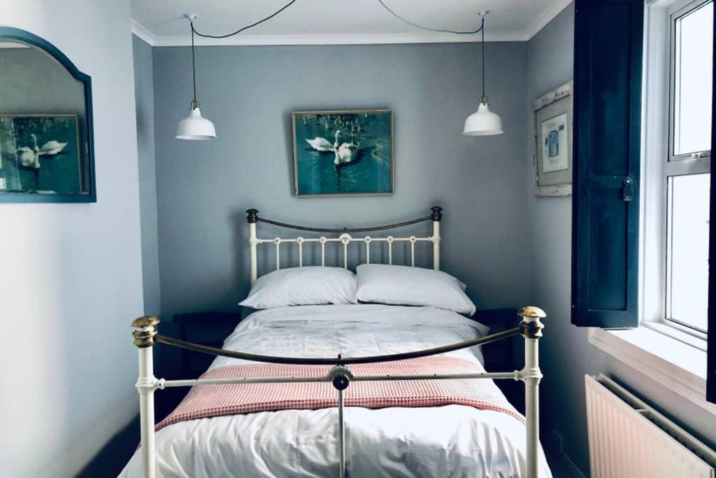 Seaside Escape - Gorgeous 2 Bed Apartment In St-Leonards-On-Sea Hastings Bagian luar foto