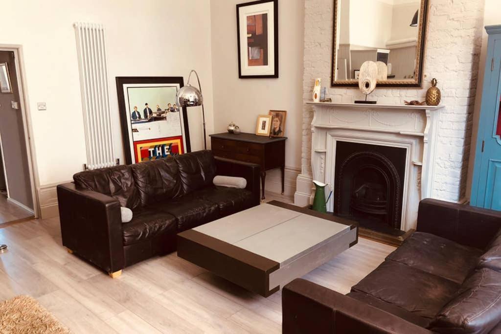 Seaside Escape - Gorgeous 2 Bed Apartment In St-Leonards-On-Sea Hastings Bagian luar foto