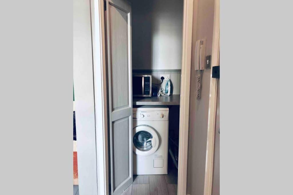 Seaside Escape - Gorgeous 2 Bed Apartment In St-Leonards-On-Sea Hastings Bagian luar foto